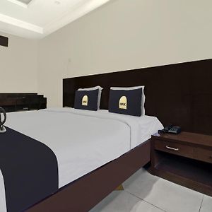 Townhouse Oak Hotel Heritage Heights